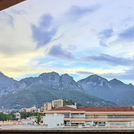 Vue Degagee, Emplacement Ideal, Climatise Appartement