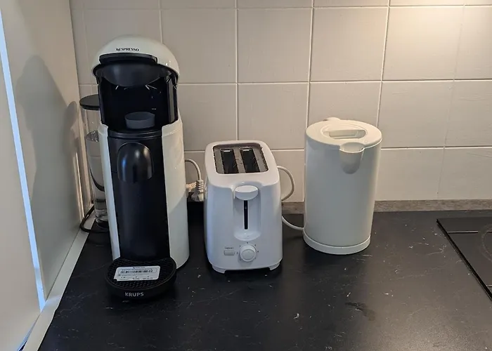 Vue Degagee, Emplacement Ideal, Climatise Menton