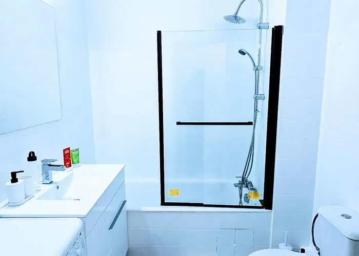 Vue Degagee, Emplacement Ideal, Climatise Apartment Menton